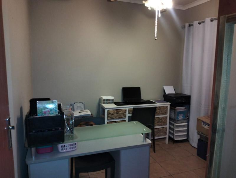 To Let 2 Bedroom Property for Rent in Potchefstroom North West